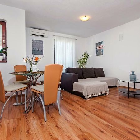 Apartment Thalassa Rovigno Esterno foto